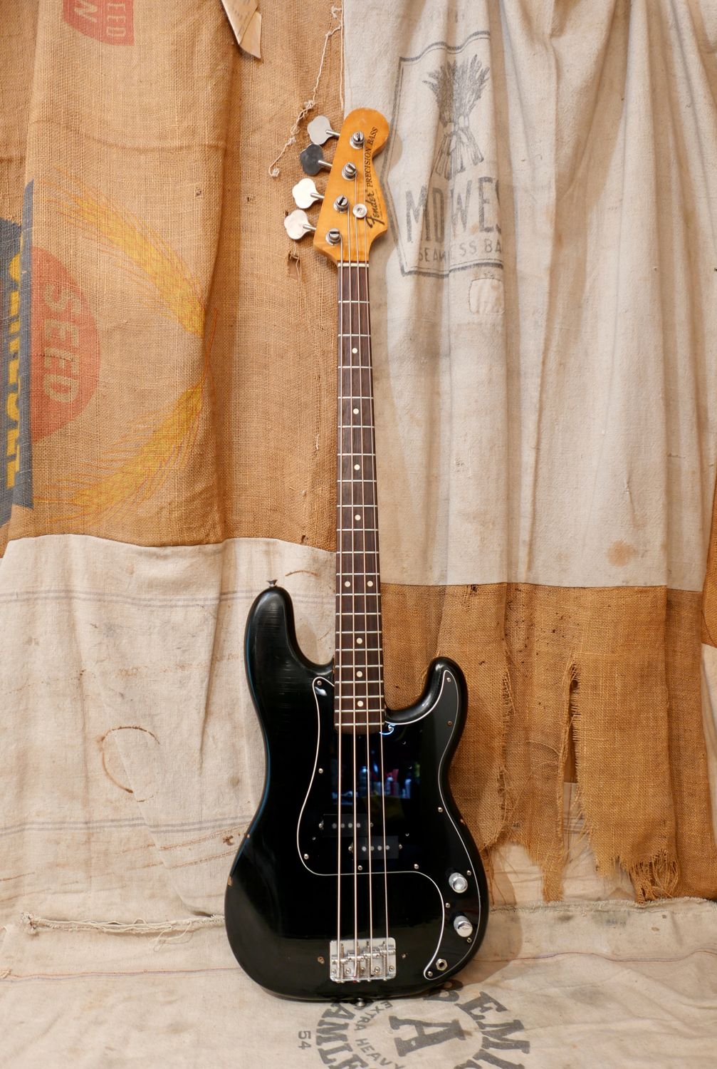 1976 Fender Precision Bass Black