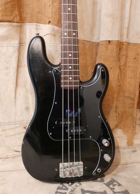 1976 Fender Precision Bass Black