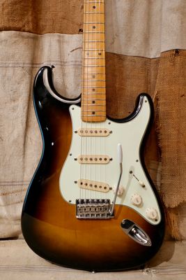 1986 Fender MIJ Stratocaster &#39;57 RI Sunburst