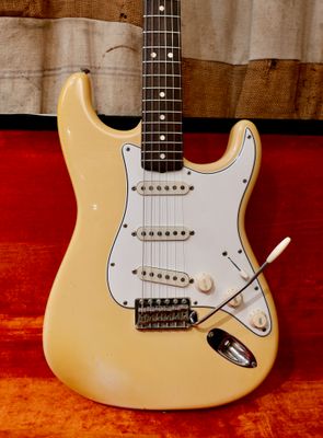 1965 Fender Stratocaster Olympic White