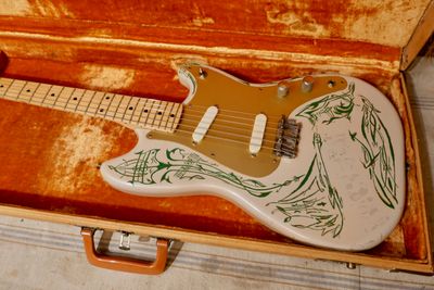 1958 Fender Duo Sonic Desert Sand Pinstriped / Painted