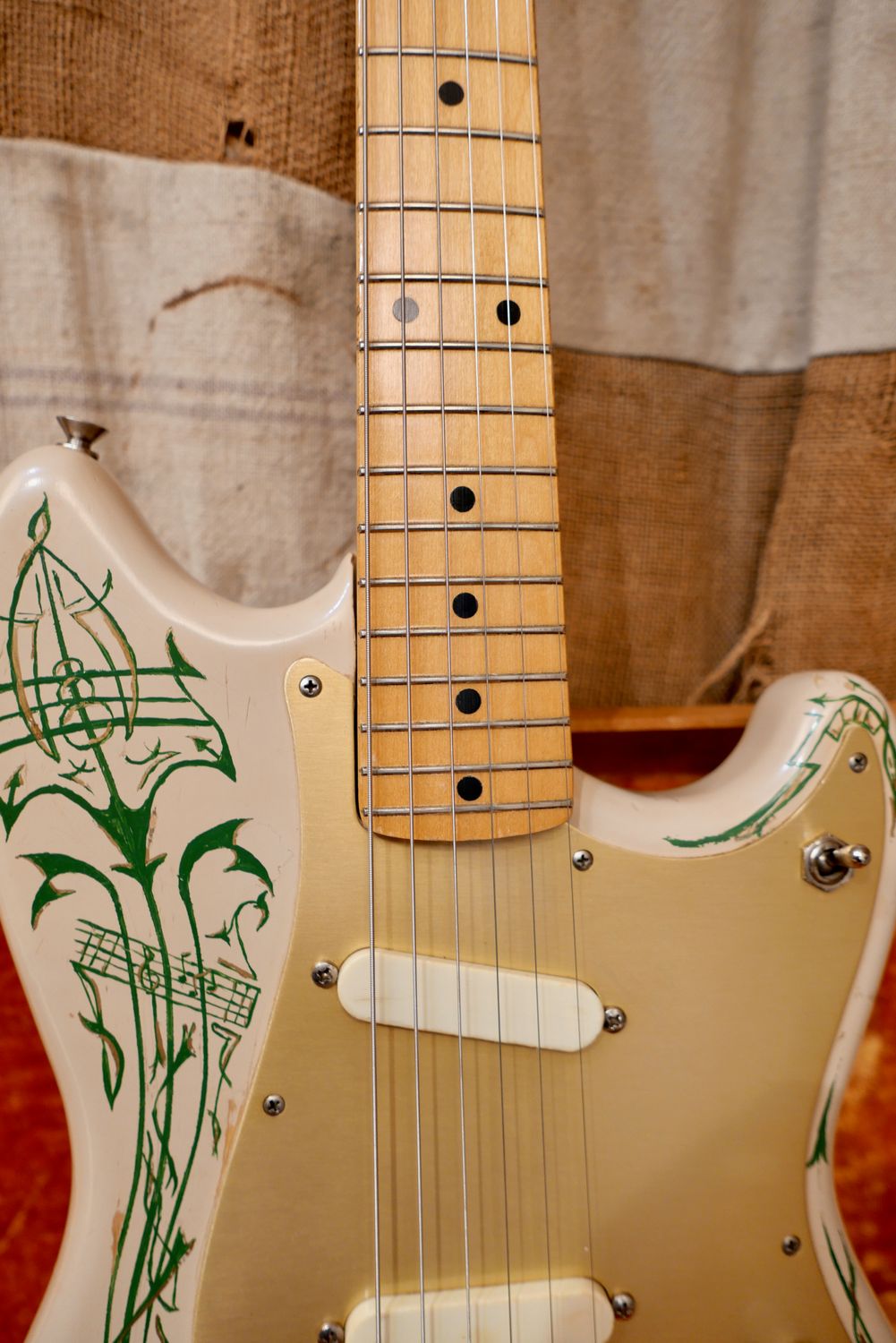 1958 Fender Duo Sonic Desert Sand Pinstriped / Painted