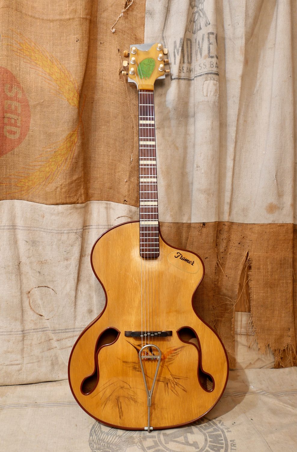 Wandre Framez BB Brigitte Bardot Guitar 1960&#39;s Natural (Bird Paint)