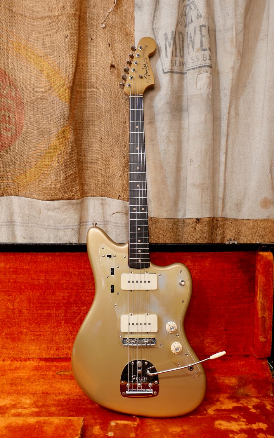 1964-1972 Fender Jazzmaster Gold Refin