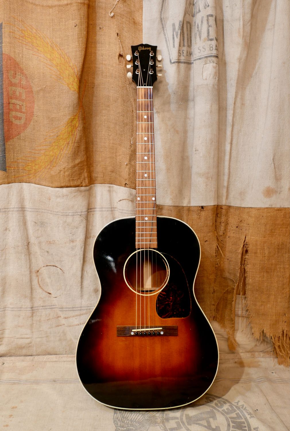 1953 Gibson LG-2 Sunburst
