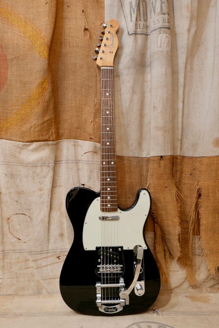 2022 Fender MIJ Traditional 60s Telecaster Black w/ Bigsby