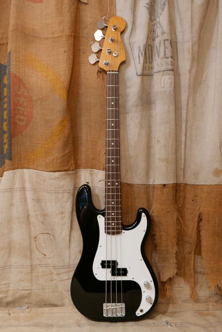 1989 Fender MIJ &#39;62 RI Precision Bass Black