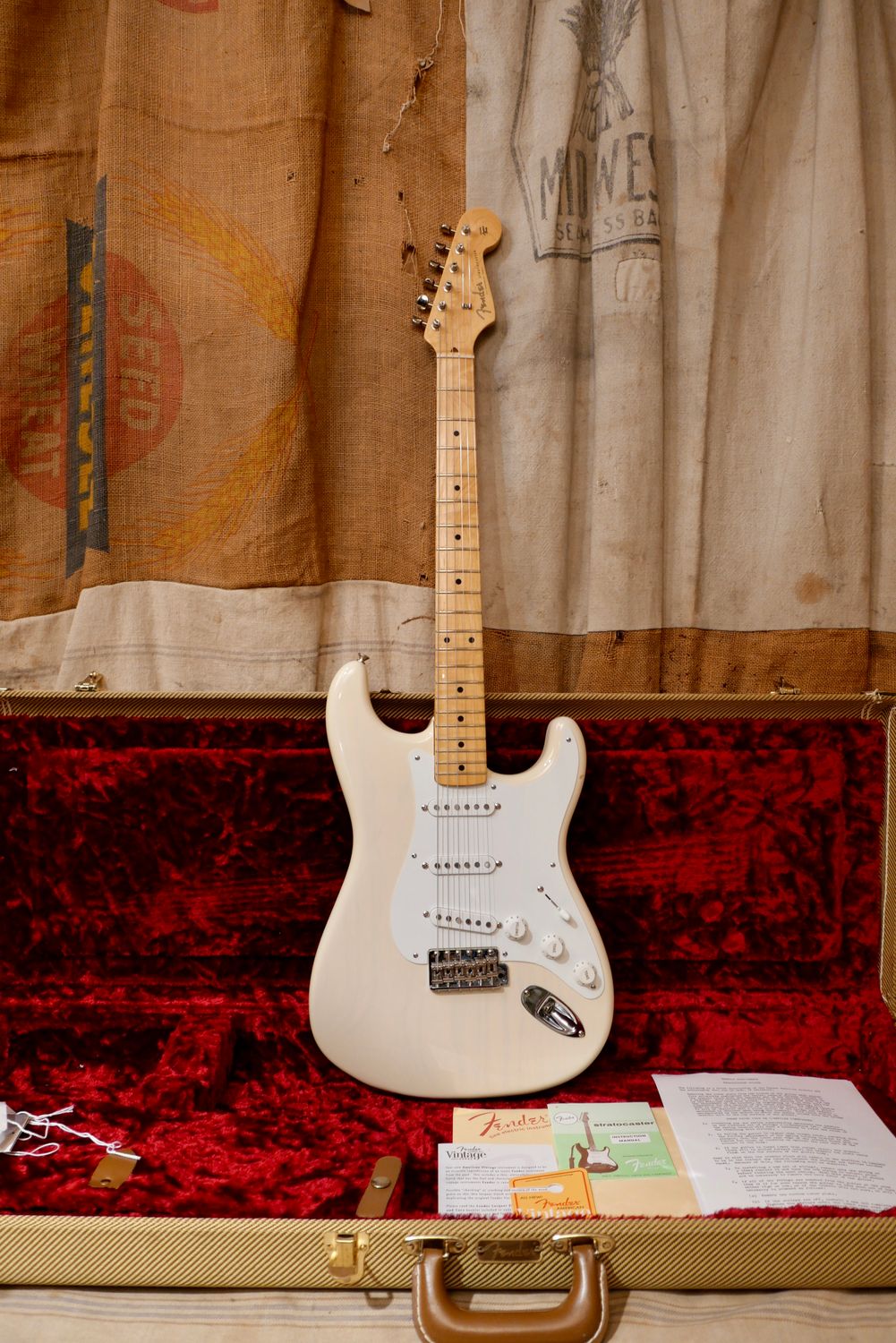 2012 Fender AVRI &#39;56 RI Stratocaster Aged White Blonde