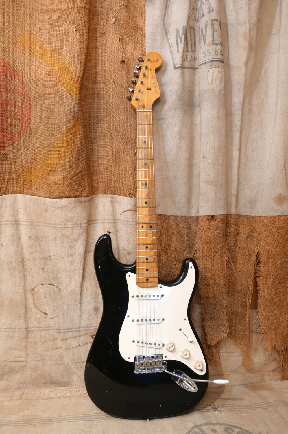 1986 Fender &#39;57 Reissue Stratocaster AVRI Black