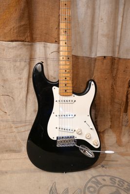 1986 Fender &#39;57 Reissue Stratocaster AVRI Black