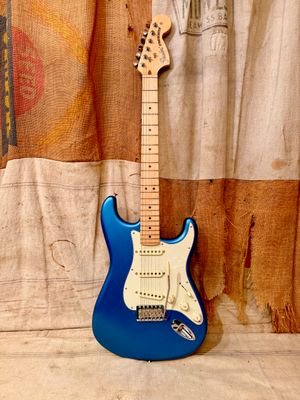 2019 Fender American Performer Stratocaster Satin Lake Placid Blue LPB