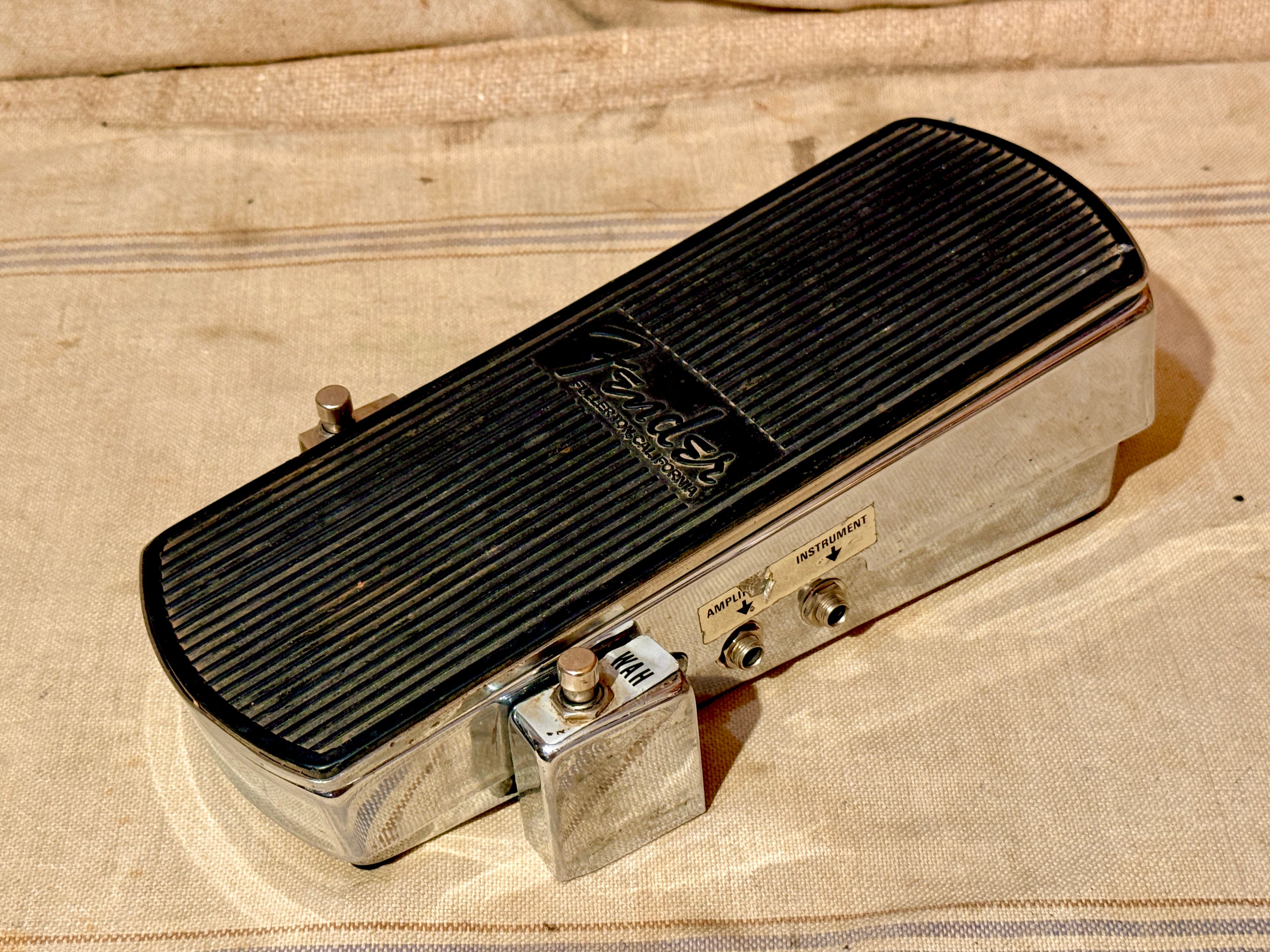 fender fuzz wah フェンダー　ファズ　ワウ　ビンテージ 5136898562.jpg