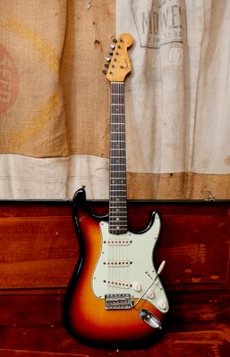 1963 Fender Stratocaster Sunburst Refin