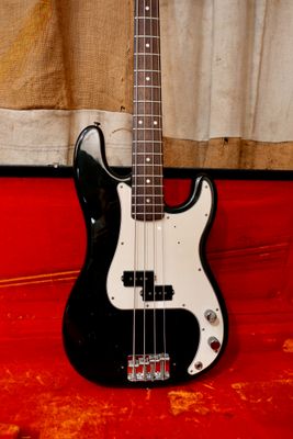 1971 Fender Precision Bass Black