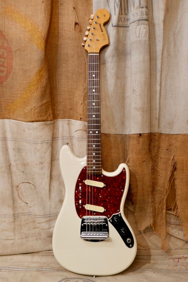 2016 Fender MIJ Mustang Classic 60&#39;s Vintage White