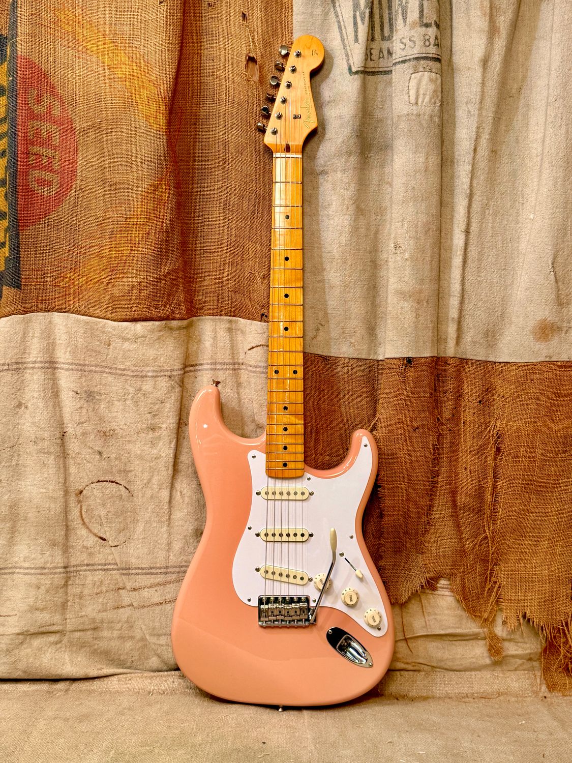 2017 Fender MIJ Traditional '58 Reissue Stratocaster Shell Pink