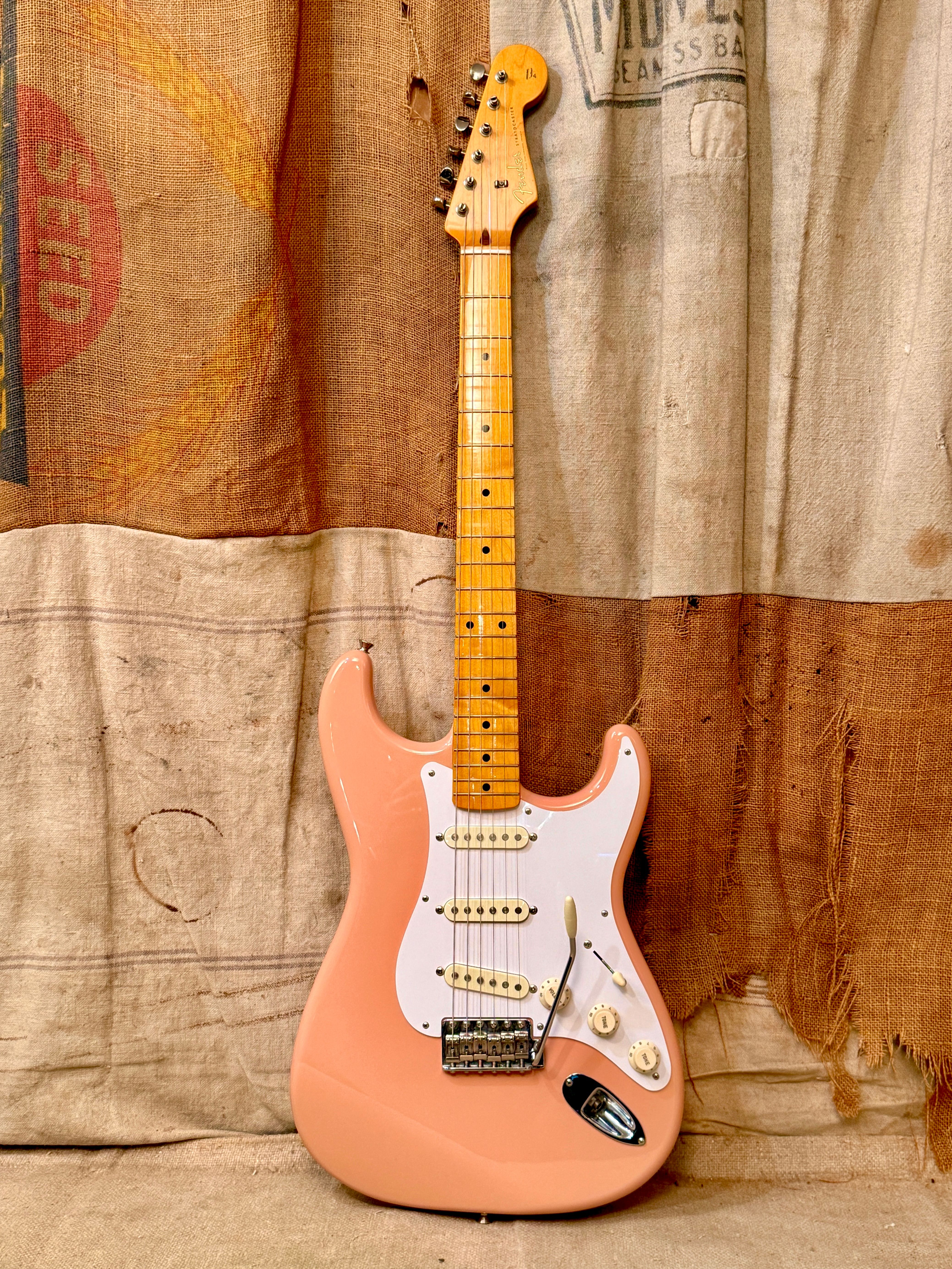 2017 Fender MIJ Traditional '58 Reissue Stratocaster Shell Pink
