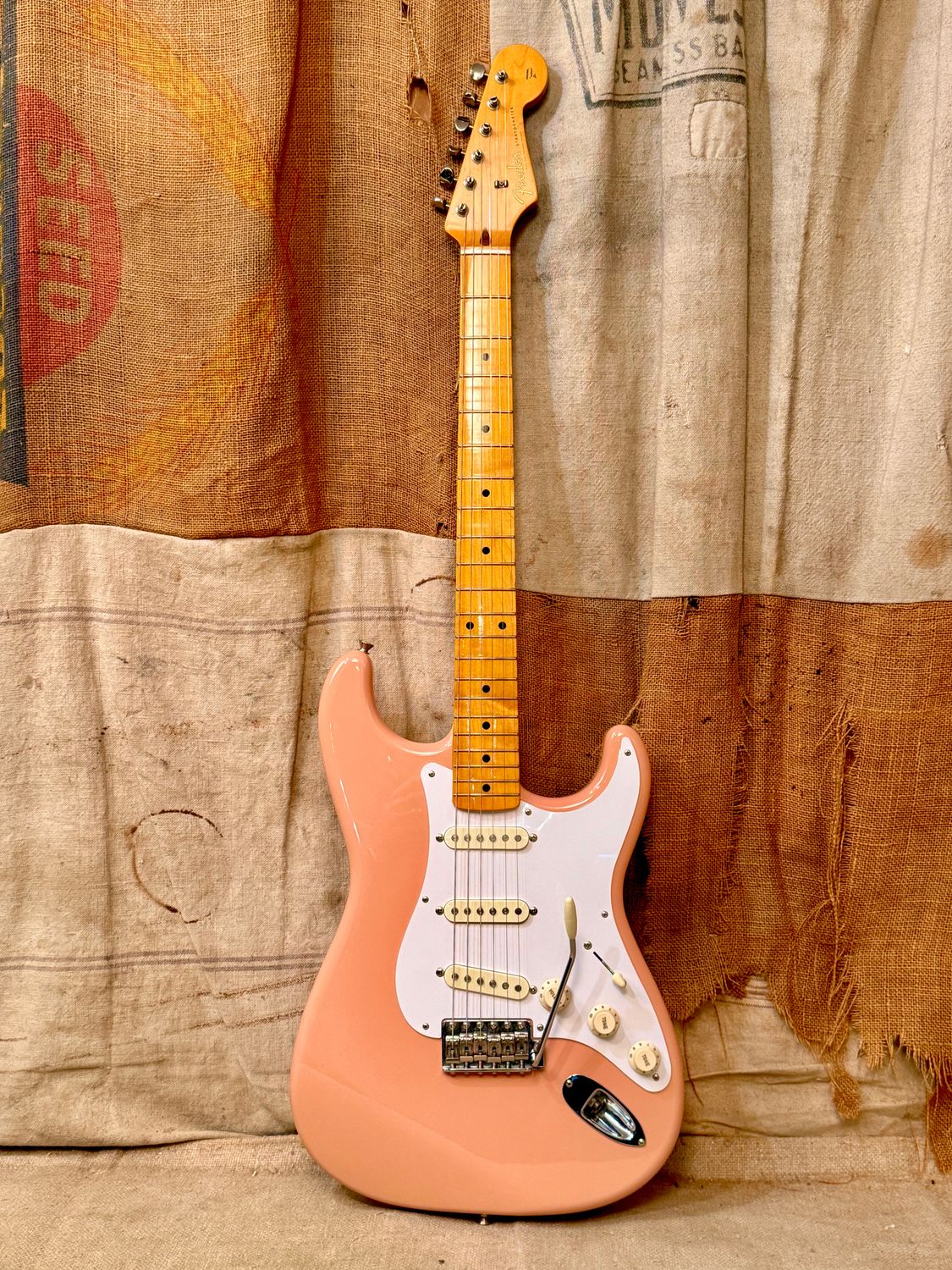 2017 Fender MIJ  Traditional &#39;58 Reissue Stratocaster Shell Pink