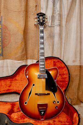 1971 Fender Montego Sunburst