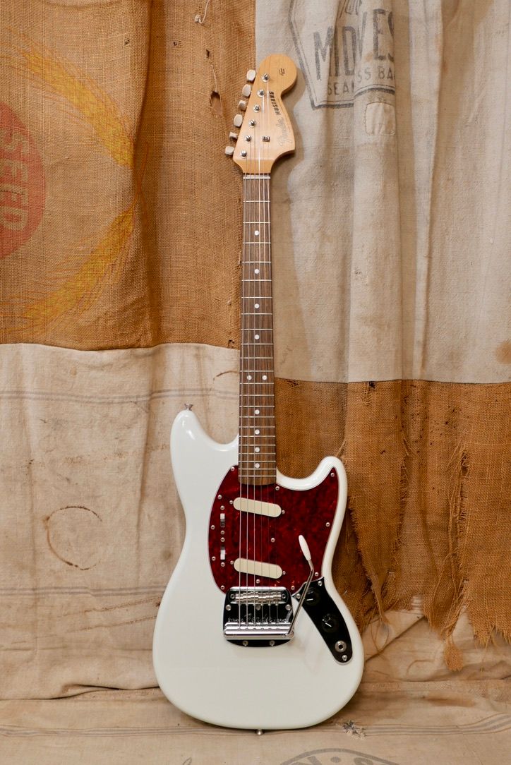 2023 Fender MIJ Traditional II 60s Mustang Olympic White