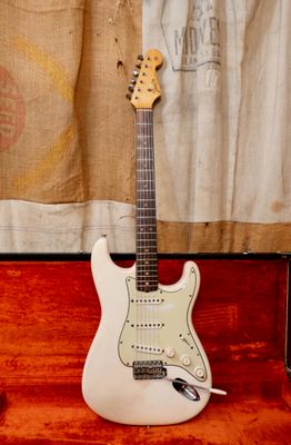 1965 Fender Stratocaster White Body Refin