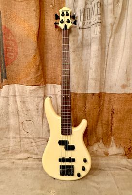 1989 Ibanez Roadstar II White RB-850