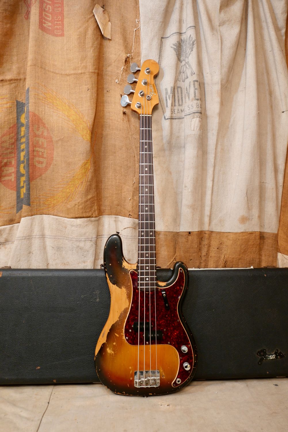 1968 Fender Precision Bass Sunburst
