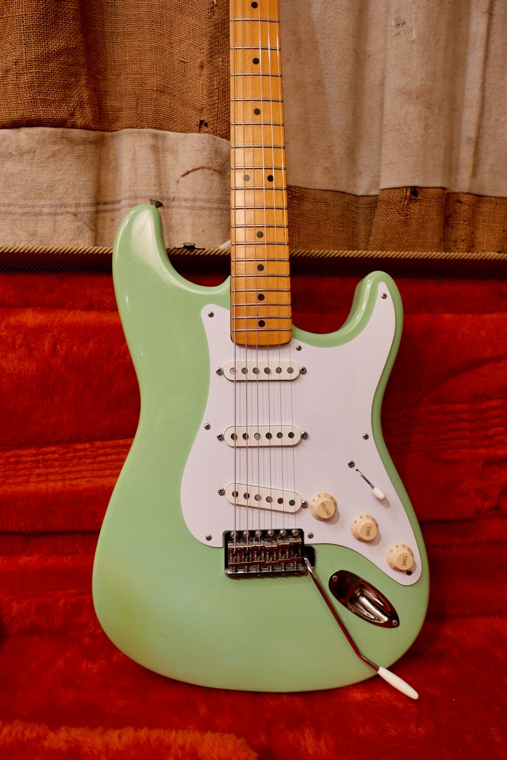 1990 Fender '57 RI Stratocaster American Vintage Seafoam Green