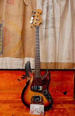 1964 Fender Jazz Bass Sunburst w/OHSC