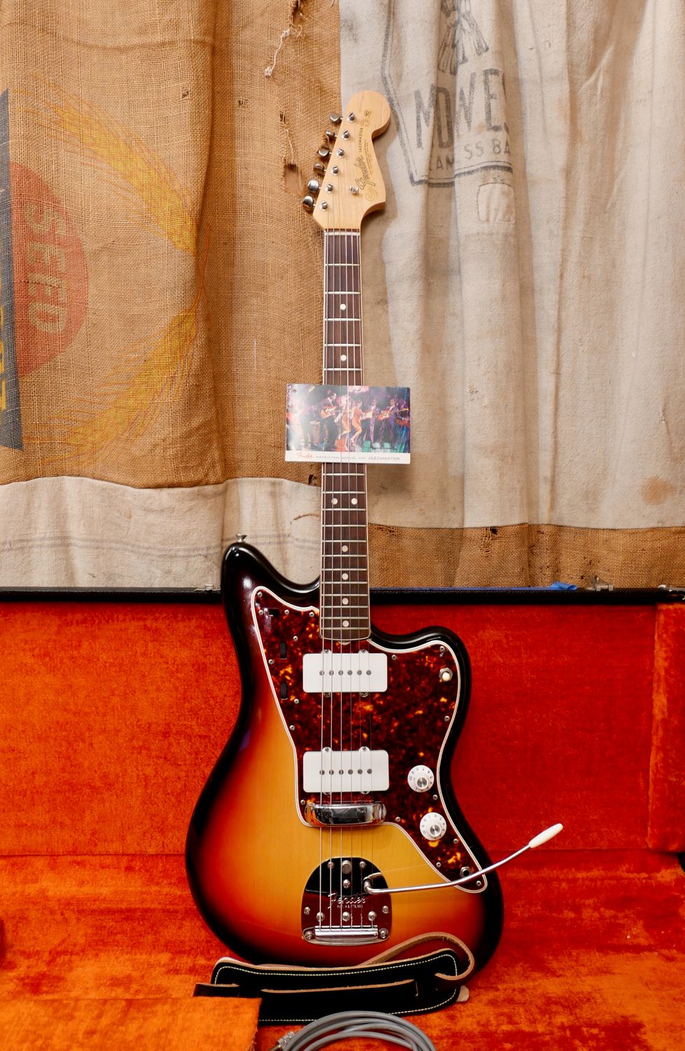 1965 Fender Jazzmaster Sunburst w/OHSC Very Clean