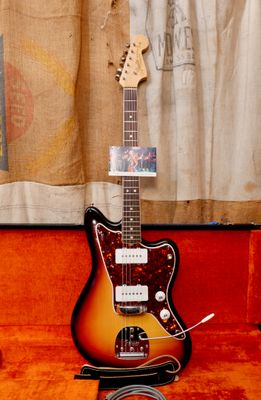1965 Fender Jazzmaster Sunburst w/OHSC Very Clean
