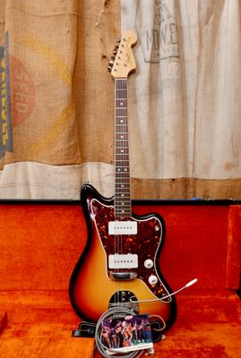 1965 Fender Jazzmaster Sunburst w/OHSC Very Clean