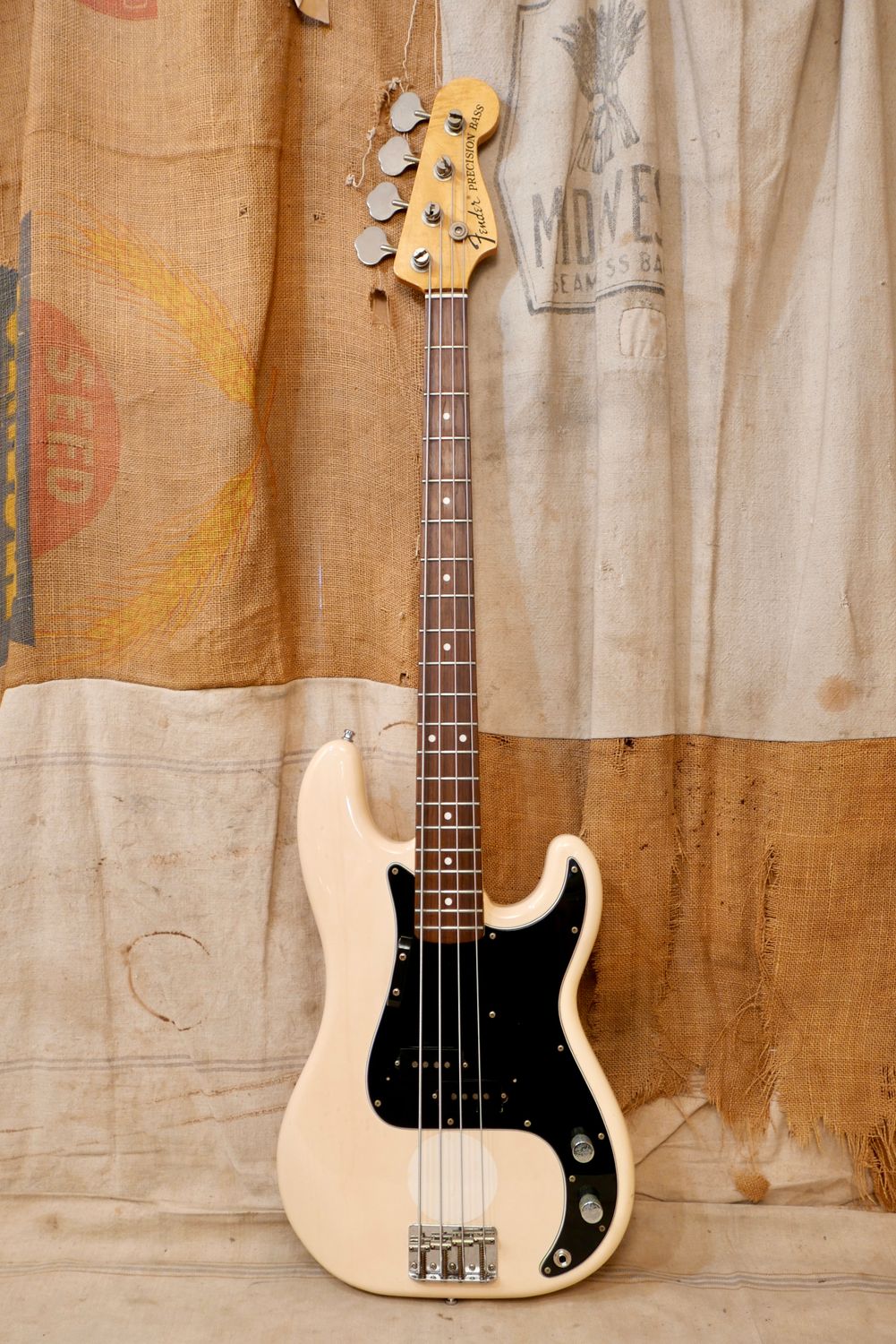1999 Fender CIJ-MIJ '70's Reissue Precision Bass Vintage White