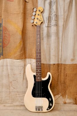 1999 Fender CIJ-MIJ '70's Reissue Precision Bass Vintage White