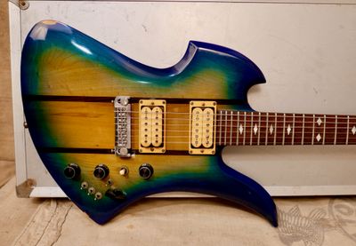 1981 B.C. Rich Mockingbird Blue Sunburst