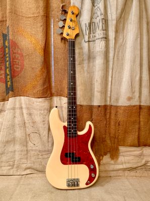 1989 Fender MIJ '62 Reissue Precision Bass Olympic White