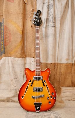 1966 Fender Coronado Bass Sunburst 2PU