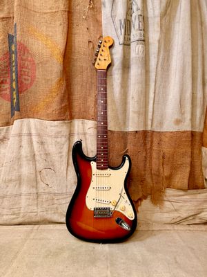 1997 Fender CIJ-MIJ '62 Reissue Stratocaster Sunburst