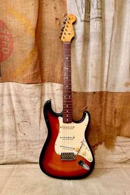 1997 Fender CIJ-MIJ '62 Reissue Stratocaster Sunburst