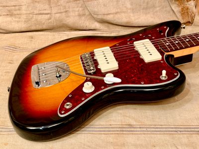 2023 Fender MIJ Traditional 60's Jazzmaster Sunburst