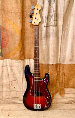 2015 Fender USA American Standard Precision Bass Sunburst
