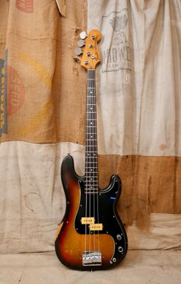 1976 Fender Precision Bass Sunburst