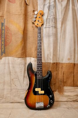 1976 Fender Precision Bass Sunburst