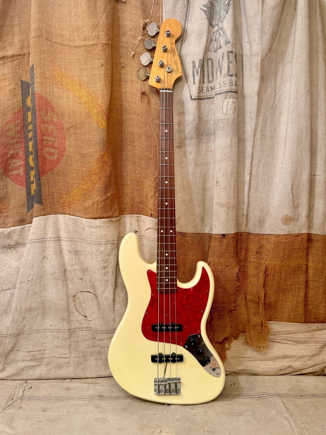 2000 Fender CIJ/MIJ '62 RI Jazz Bass Vintage White