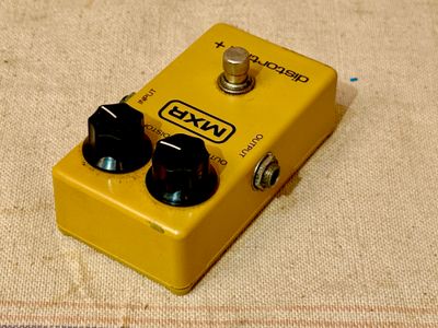 1980 MXR Distortion + Plus Block Logo Yellow w/Box