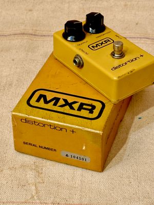1980 MXR Distortion + Plus Block Logo Yellow w/Box