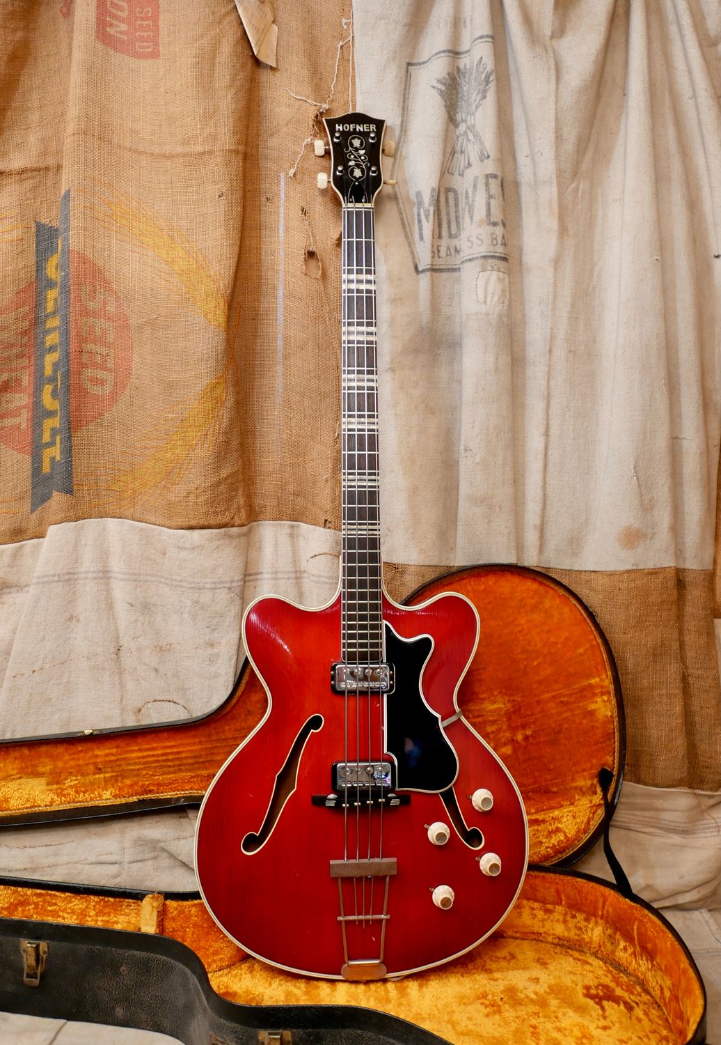 1964 Hofner Verithin / Verythin Hollowbody Bass Red Very Thin