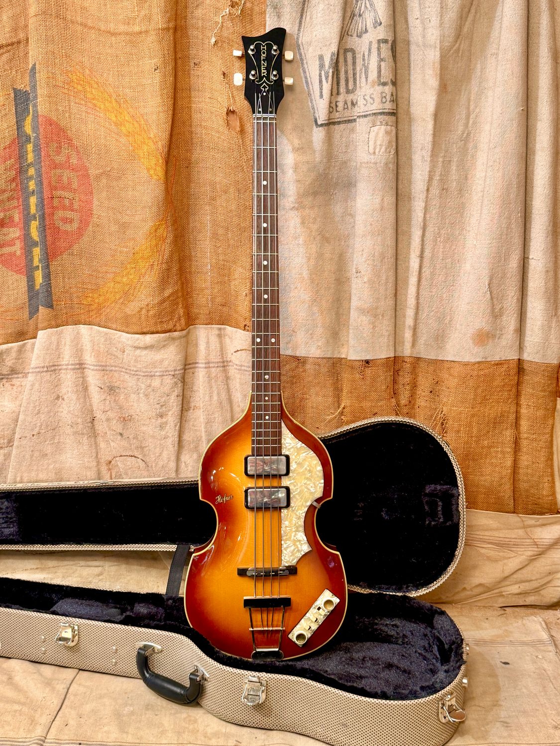 1998 Hofner 500/1 Cavern Bass Reissue Sunburst