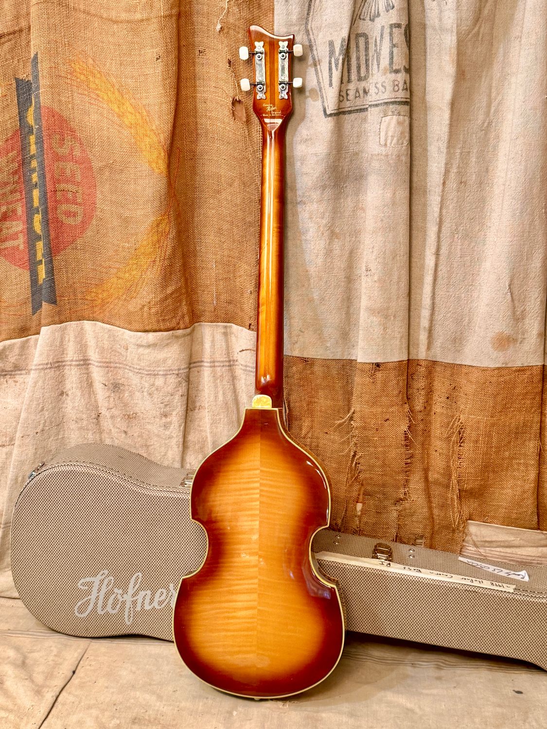1998 Hofner 500/1 Cavern Bass Reissue Sunburst