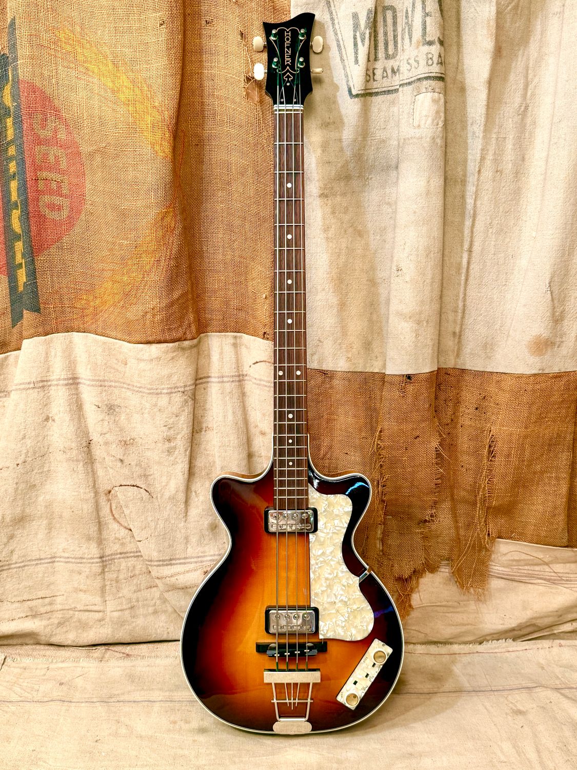 2015 Hofner 500/2 Club Bass Double Cutaway Reissue  Sunburst